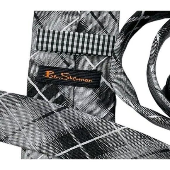 BEN SHERMAN Men's 100% Silk Necktie DESIGNER Tie Gray Tartan W:2.7" EUC - Picture 2 of 4